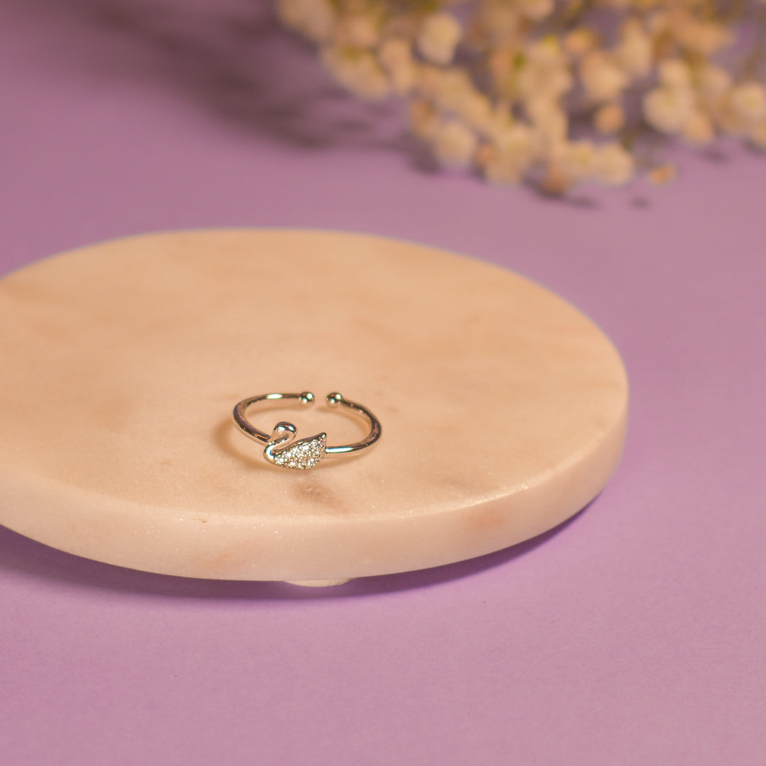 Minimal Swan Ring Salty