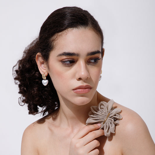 Retro Romance Hair Pin and Earrings Set