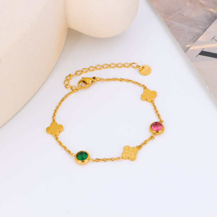 Sprakling Gems and Clover Gold Bracelet