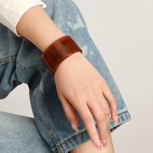 Honey Sculpted Bangle