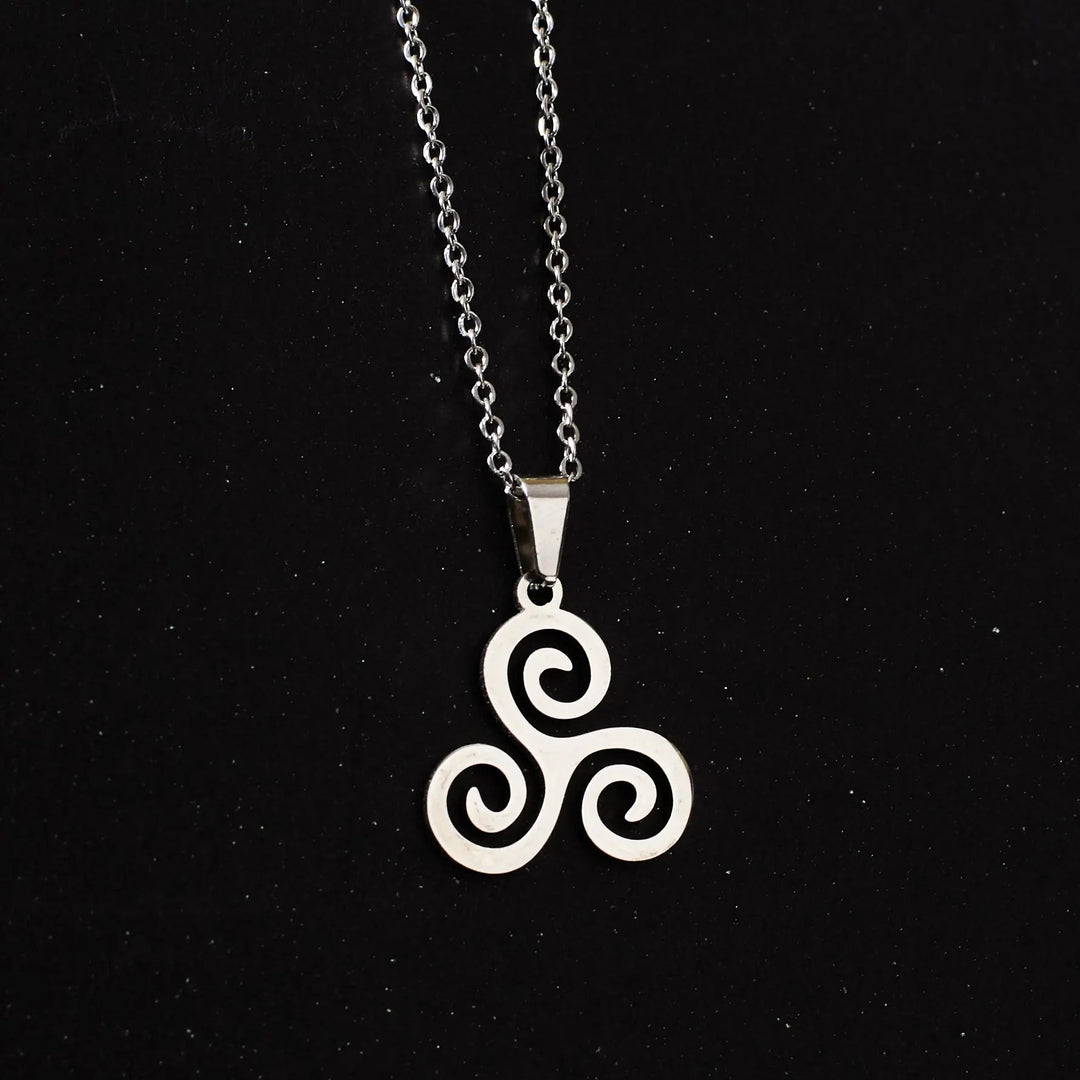 Curves in Harmony Necklace
