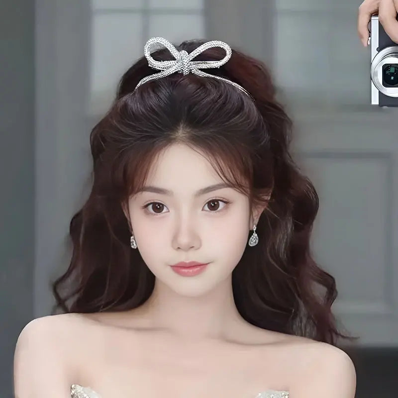 Orna Bow Hair Pin