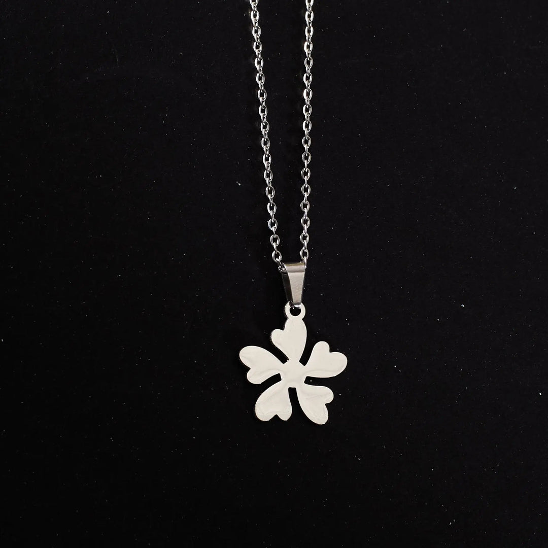 Leafy Loomed Silver Chain