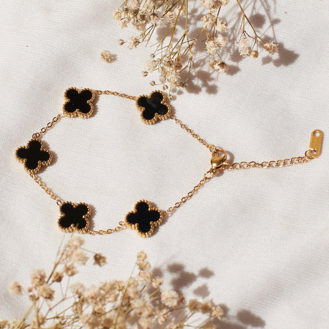 Midnight Clover Affair Jewellery Set