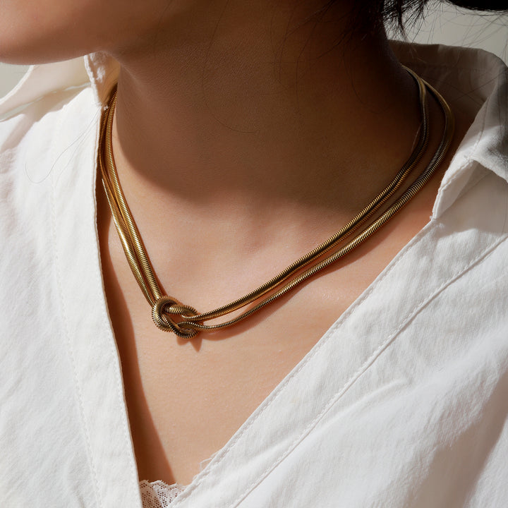 Urban Twist Necklace