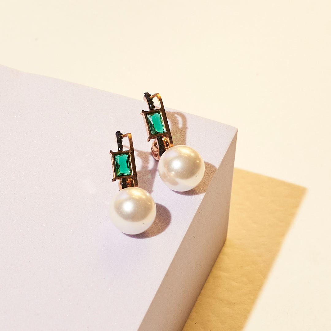 Pearl Luxe Earrings Salty