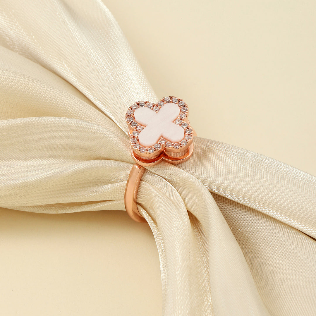 Arcelia White Clover Spinner Ring