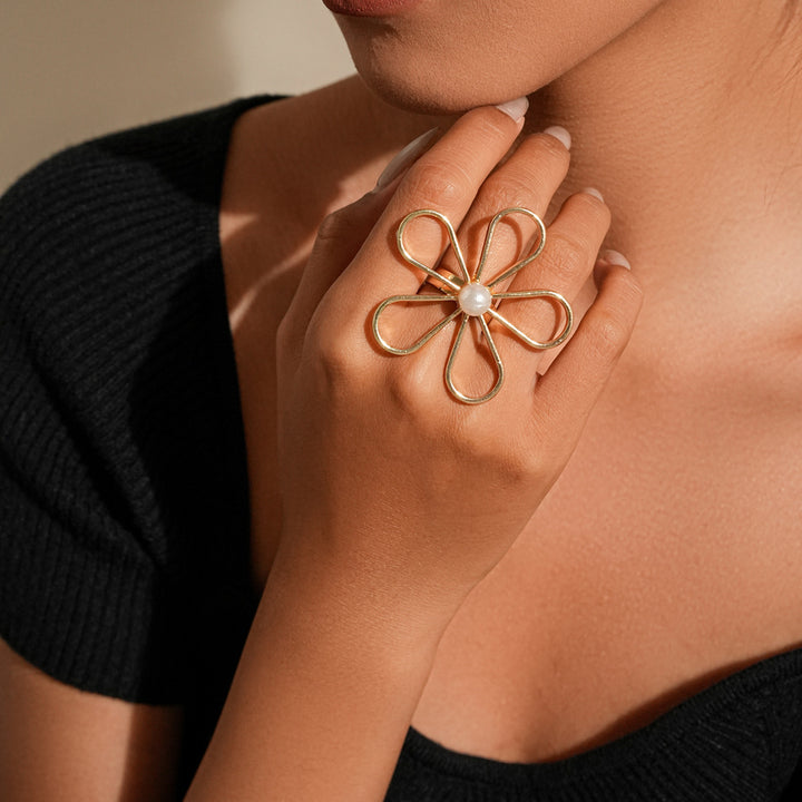 Golden Bloom Pearl Ring