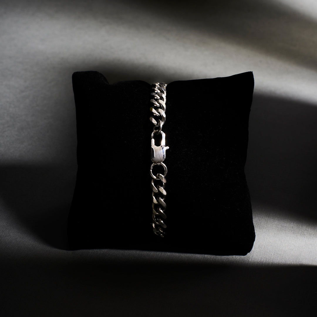 Chic Silver Link Bracelet
