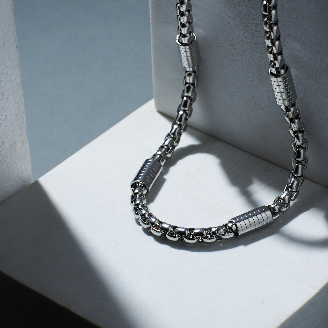 Gentleman's Choice Silver Chain Salty Alpha