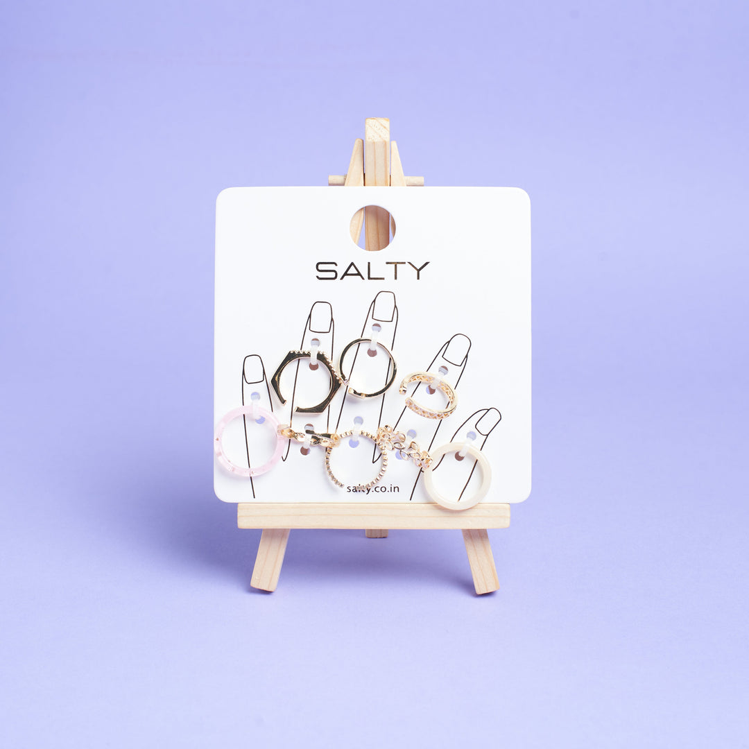 Set Of 8 Urban Chic Rings