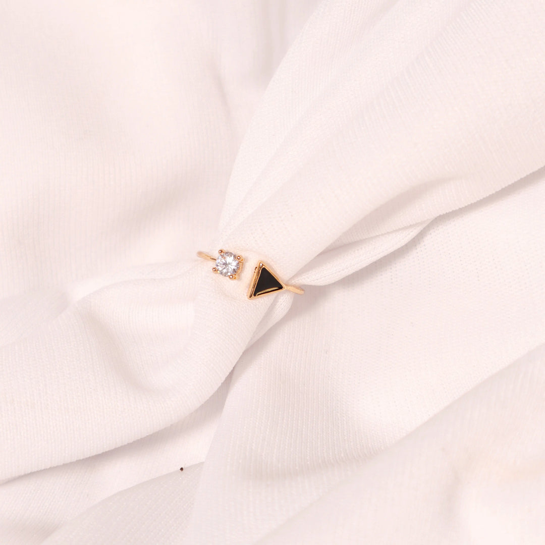 Tri Diamond Ring