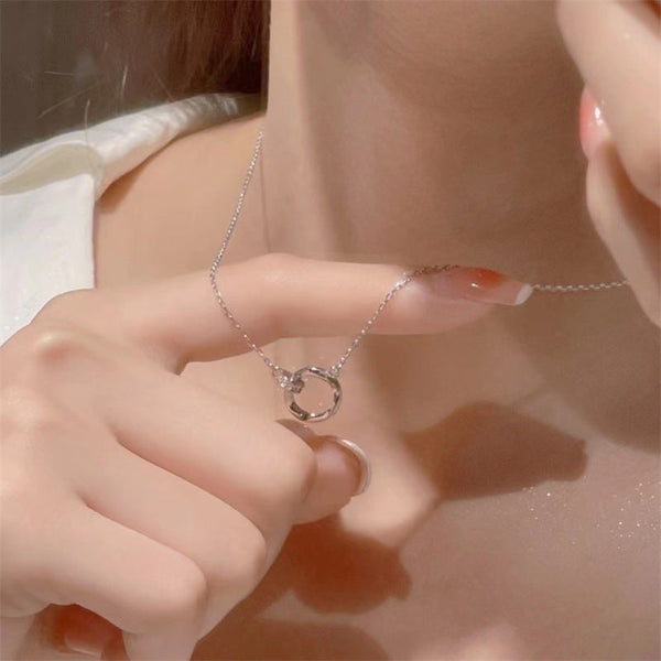 Enduring Circles Silver Chain