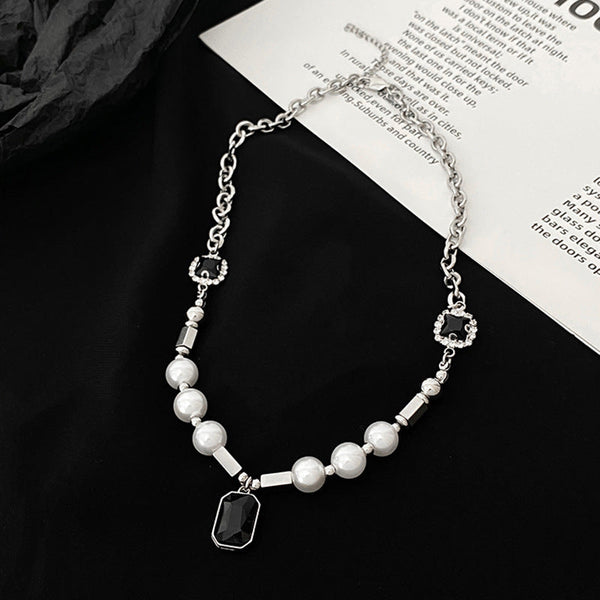 Lunar Moon Pearl Necklace