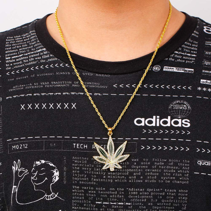 Cannabis Leaf Golden Chain | Salty