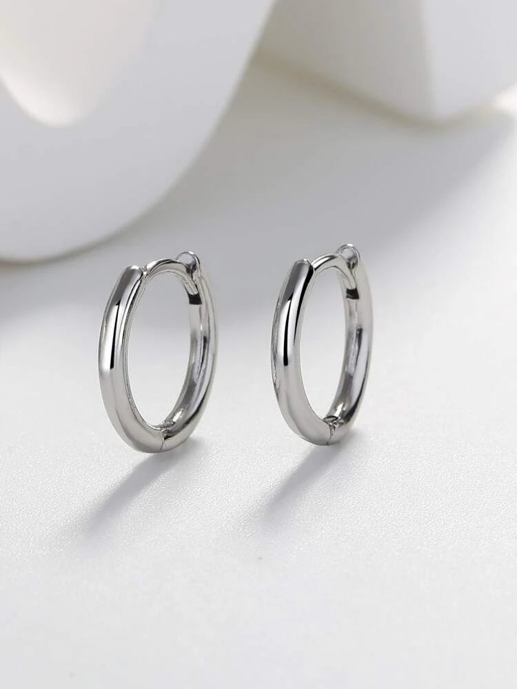 Silver Minimalist Ear Peice