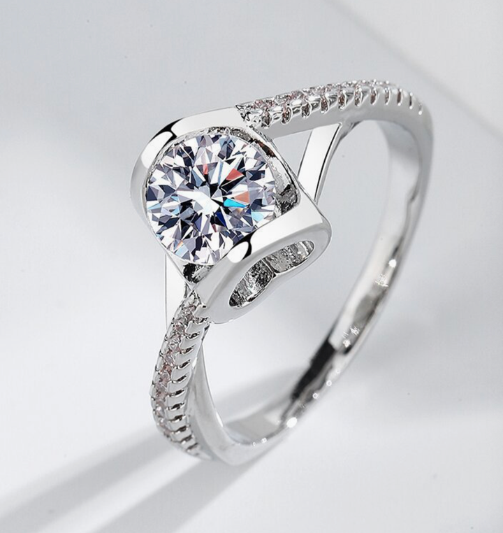 Luna Crest Solitaire Ring