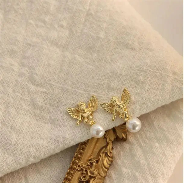 Cupid's Love Pearl Drop Earrings - Salty Accessories