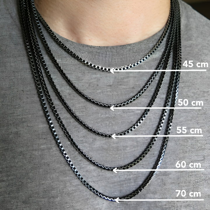 Merova Black Silver Pendant