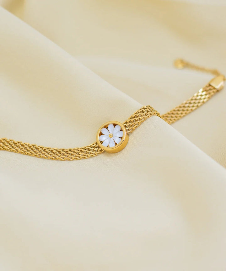 Quaint Flora Gold Bracelet - Salty Accessories