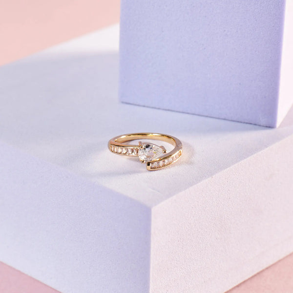 Alabaster Dream Ring