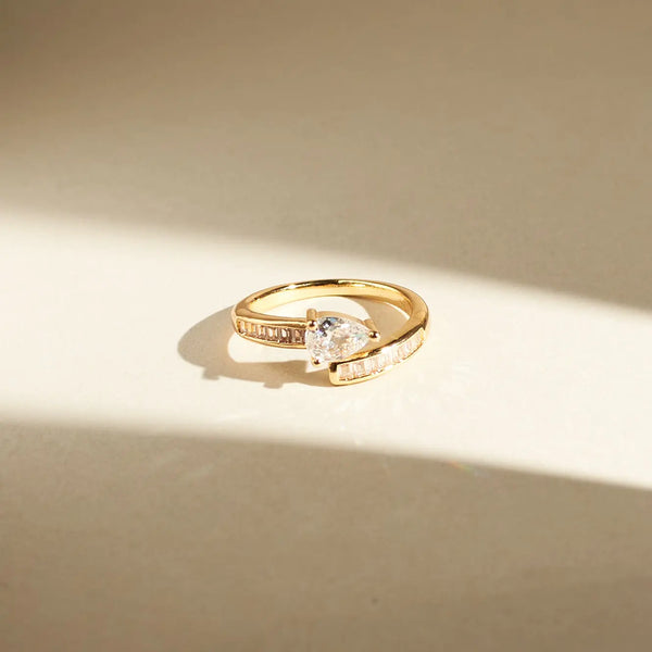 Alabaster Dream Ring