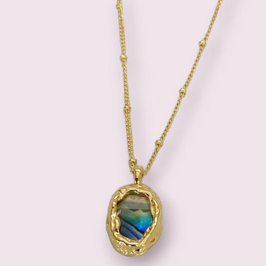 Antique Gold Mystic Magical Crystal Necklace - Salty Accessories