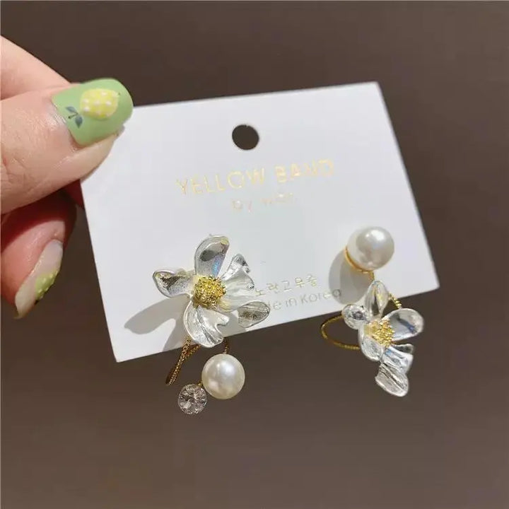 Asymmetric Acrylic Flower Twisted Earrings | Salty