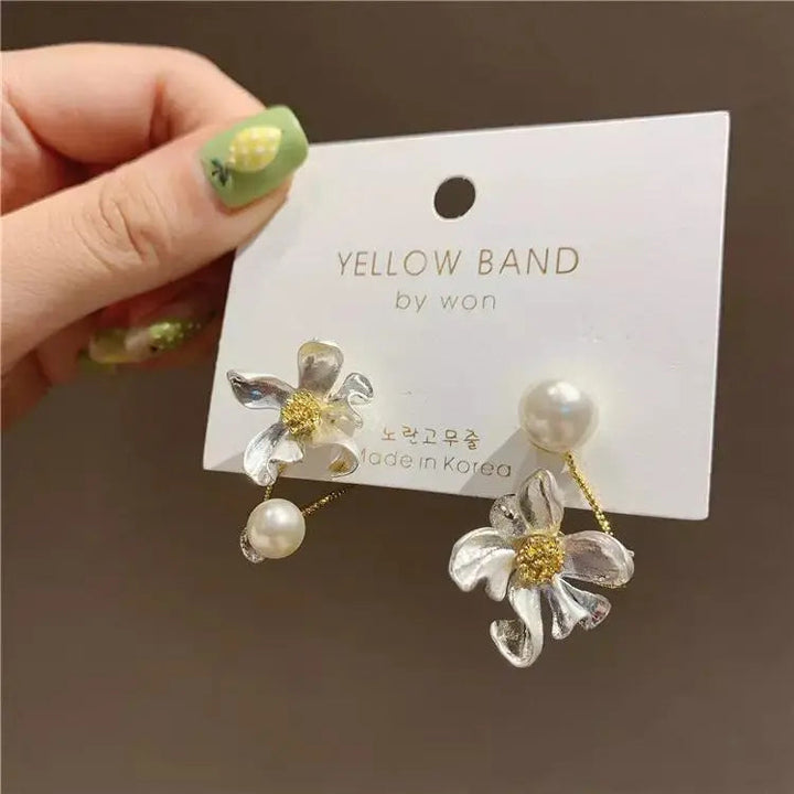 Asymmetric Acrylic Flower Twisted Earrings