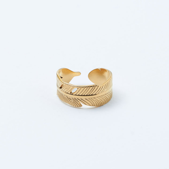 Aureate Ivy Ring