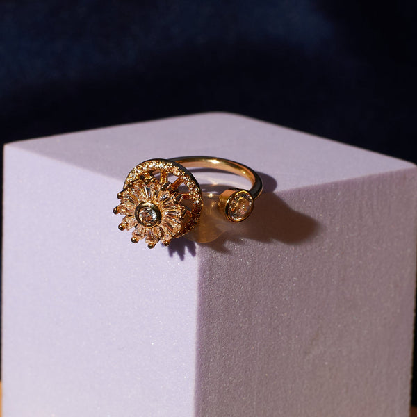 Azalea Spinner Ring - Gold