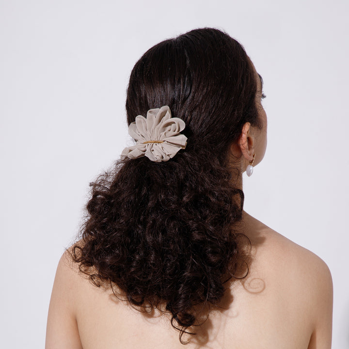 Retro Romance Hair Pin and Earrings Set