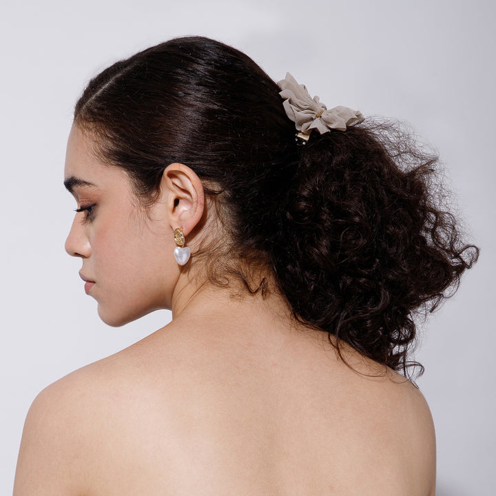 Retro Romance Hair Pin and Earrings Set