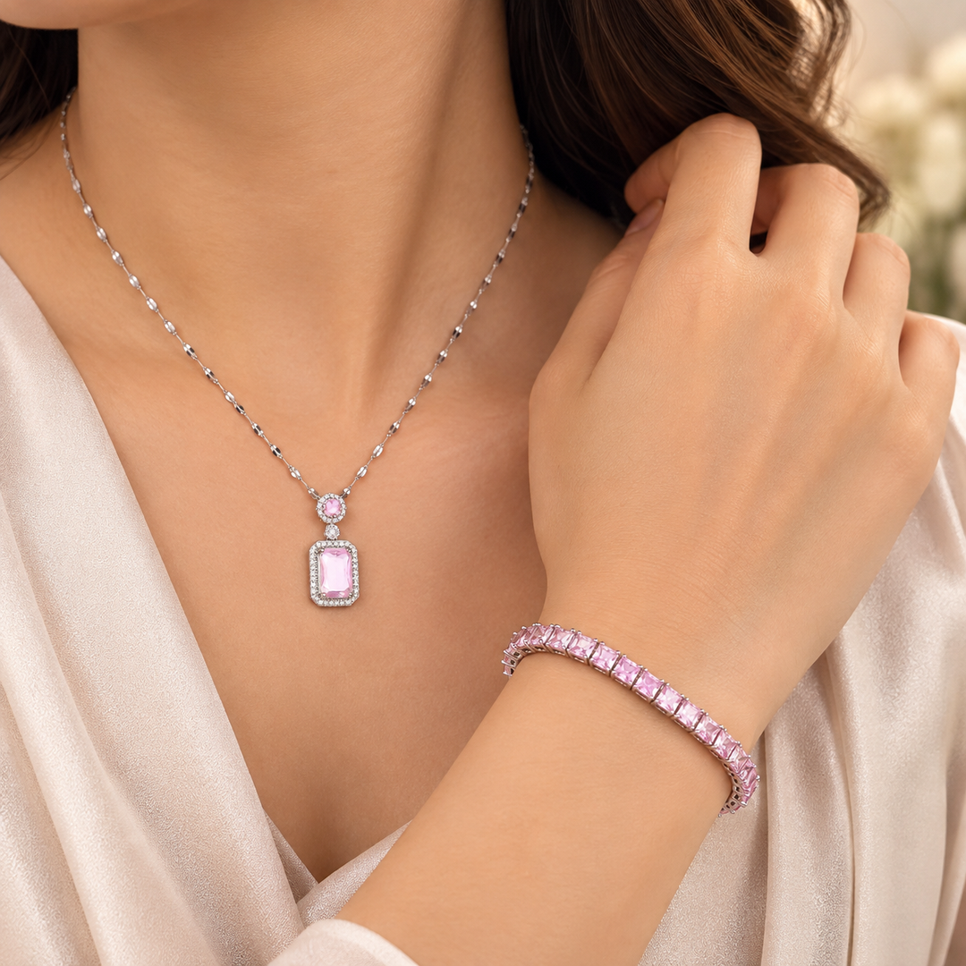 Pulse Thing Bracelet And Necklace Set