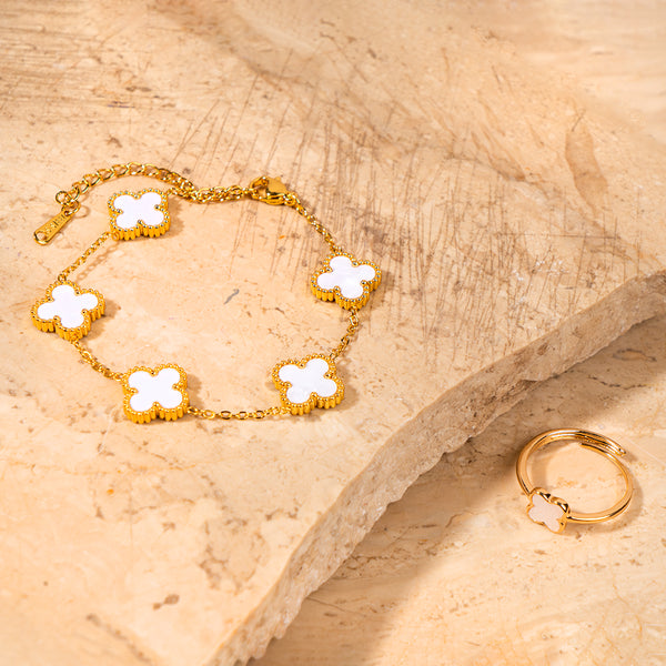 White Clover Duo Jewellery Set