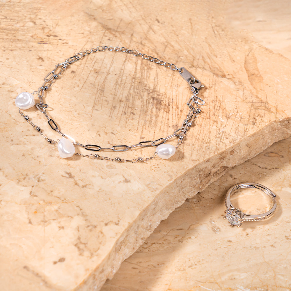 Aurum White Royale Bracelet & Ring Combo