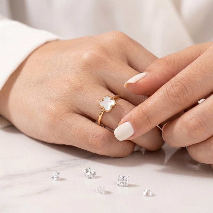 White Clover Duo Jewellery Set