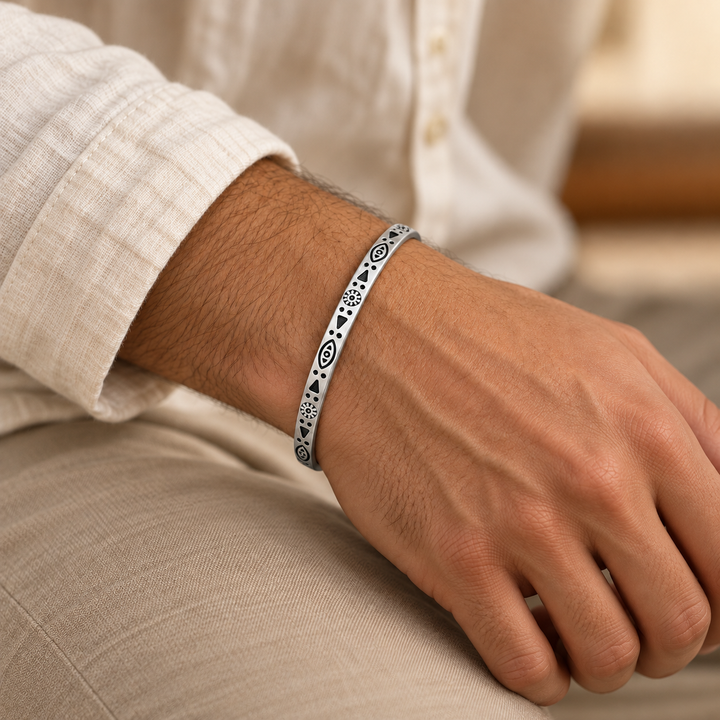 Tarazwa Silver Cuff