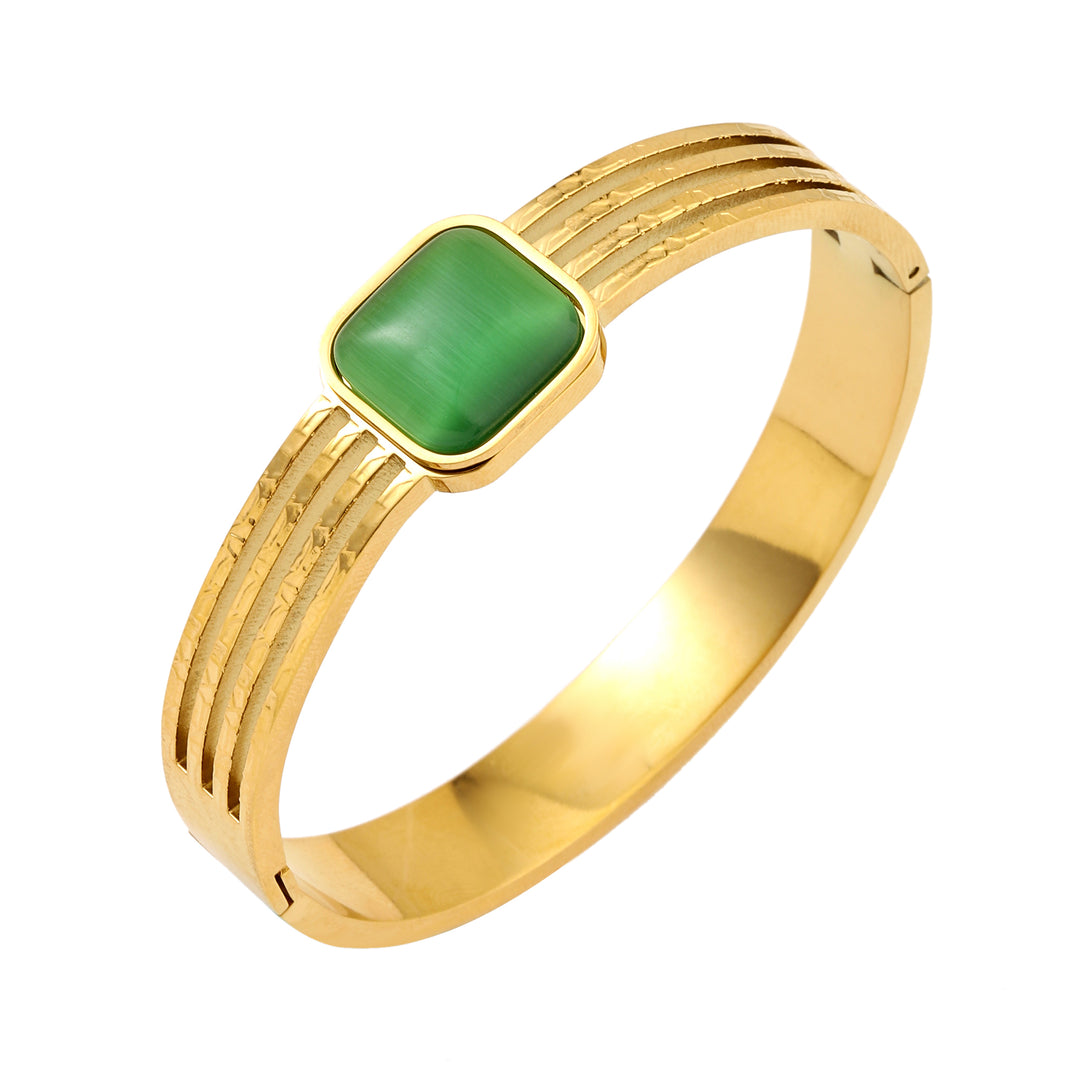Pristine Pearl Stone Gold Bracelet