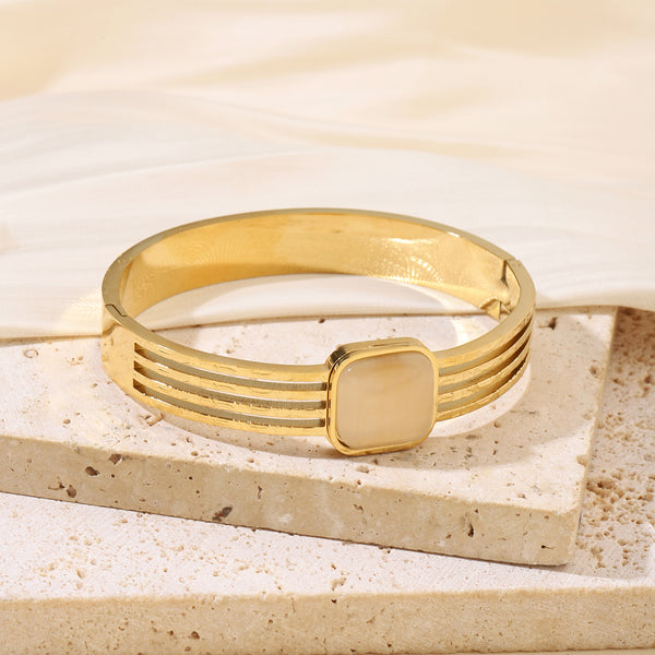 Agate Stone Gold Bracelet