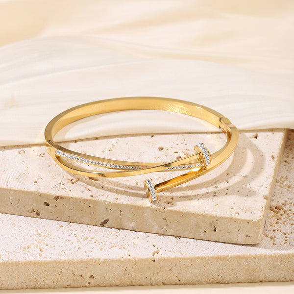 Soiree Twist Gold Bracelet