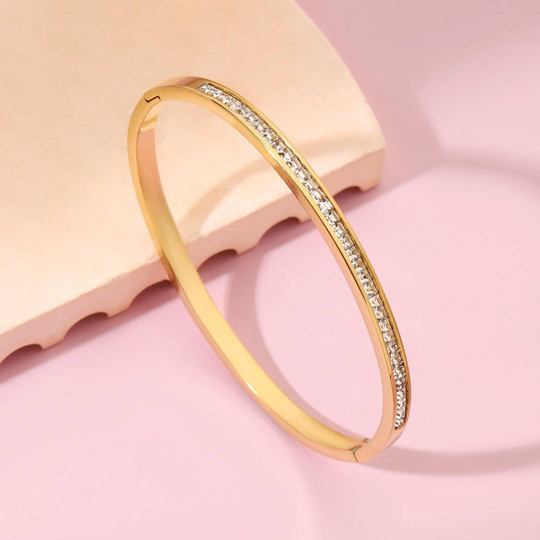 Minimal Beauty Gold Bracelet - Salty Accessories