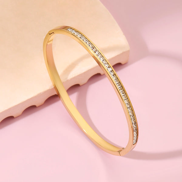 Minimal Beauty Gold Bracelet