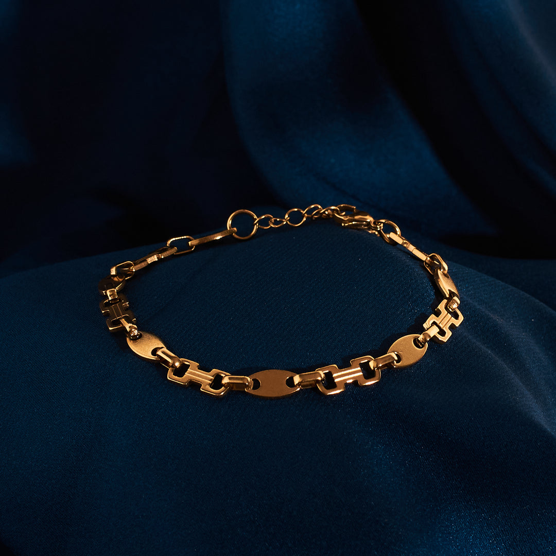 Minimalist Chain Gold Bracelet