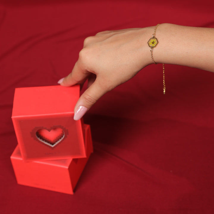 Luminescent Resin Gold Bracelet With Valentine Box - Salty Accessories