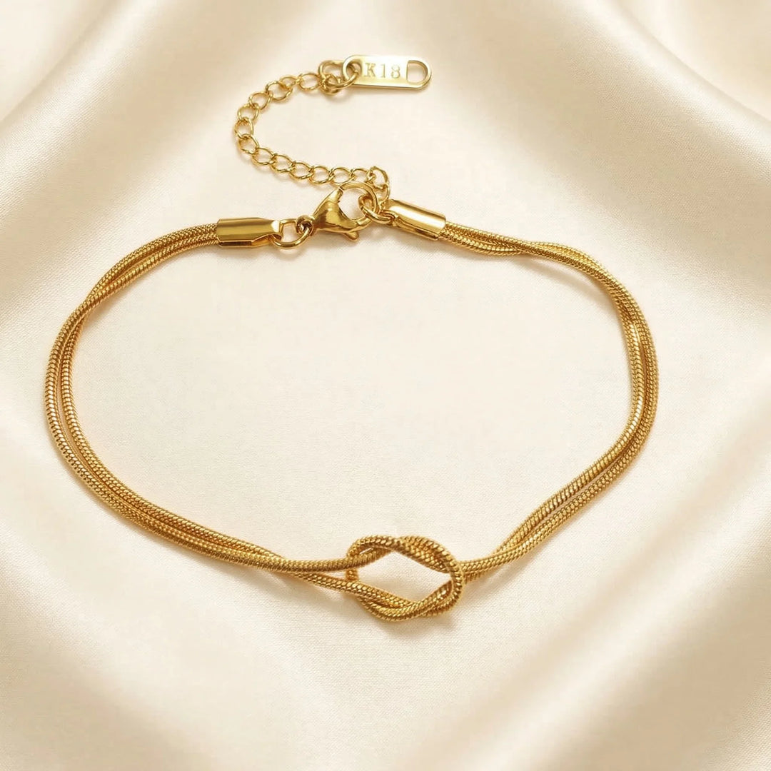 Linked by Love Knot Bracelet - Gold