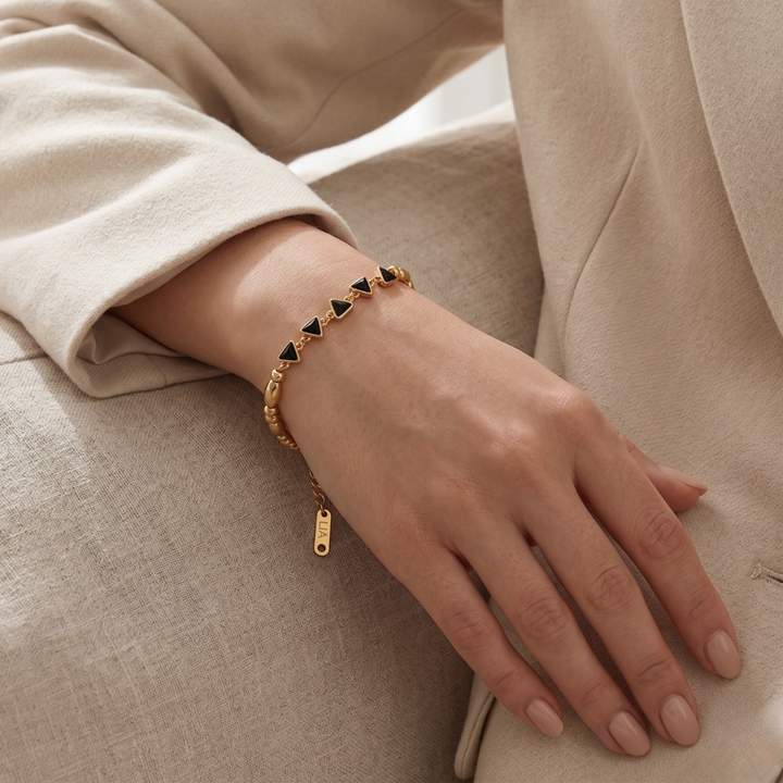 Minimal Triangular Link Bracelet - Blue