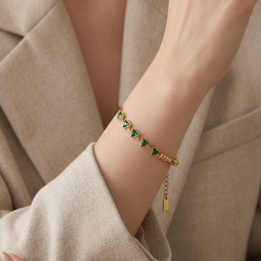 Minimal Triangular Link Bracelet - Green