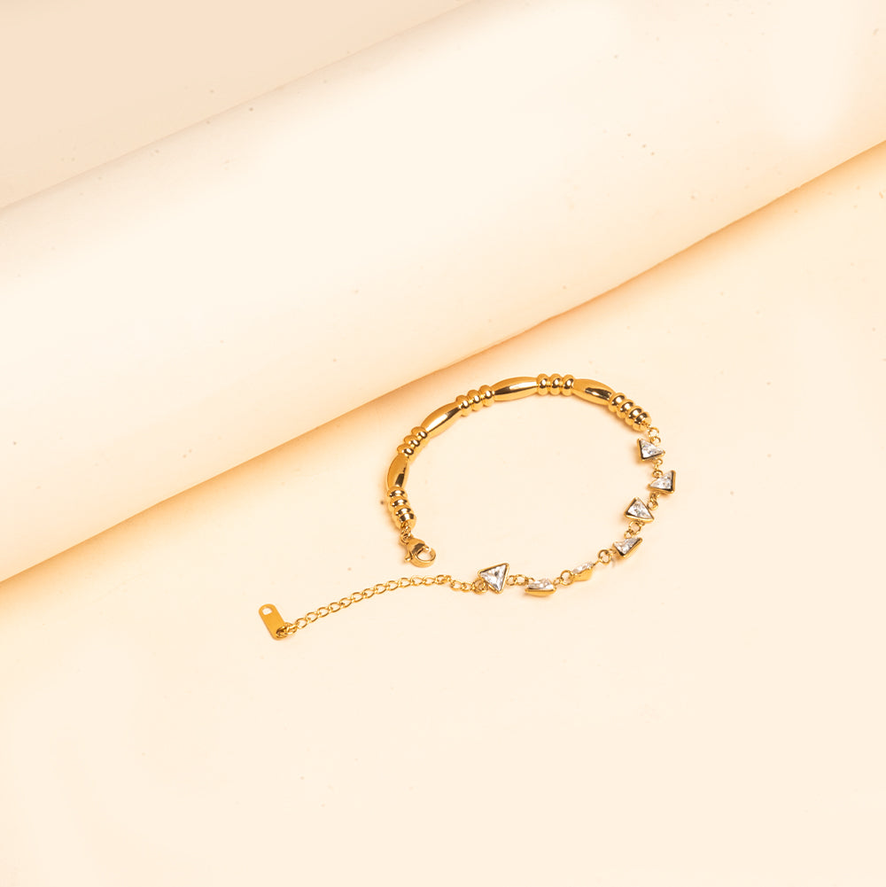 Minimal Triangular Link Bracelet - White | Salty