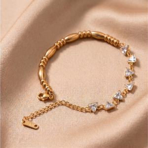 Minimal Triangular Link Bracelet - White